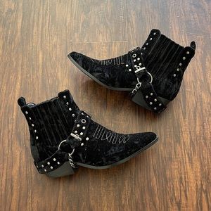 YRU Black Crushed Velvet Western Moto Ankle Boot with Harness Chain
